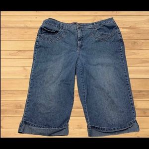 Women’s blue jean shorts - 18W